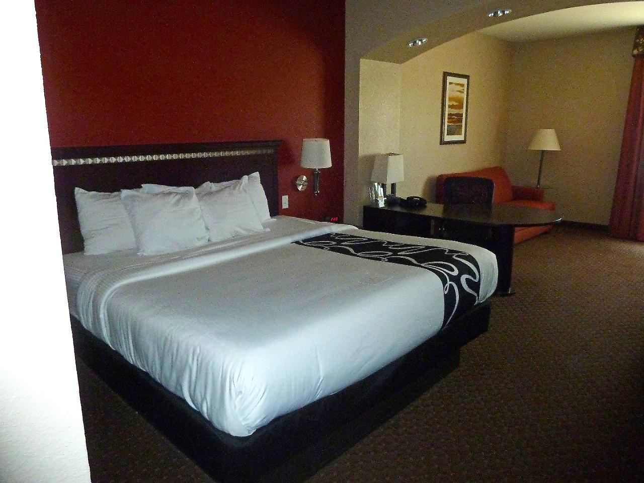 Americas Best Value Inn - Gun Barrel City Exterior photo
