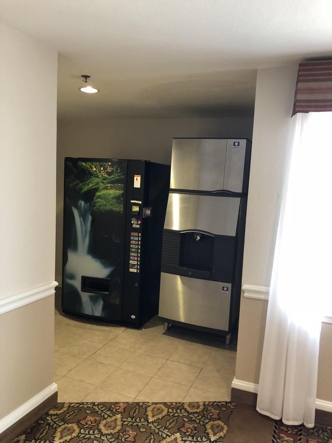 Americas Best Value Inn - Gun Barrel City Exterior photo